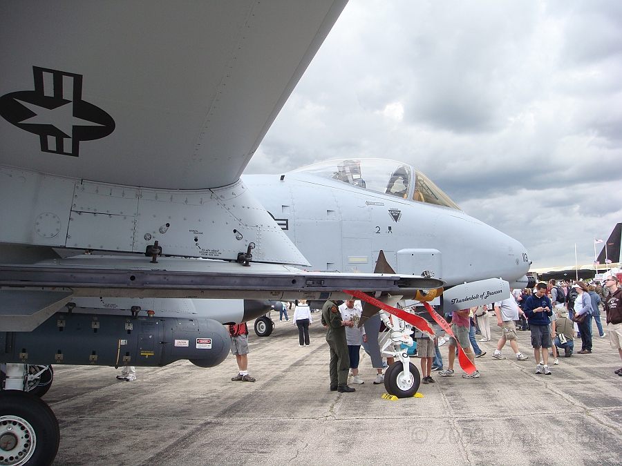 Willow Run Airshow [2009 July 18] 028.JPG - Scenes from the Thunder Over Michigan Air Show at Willow Run Airport